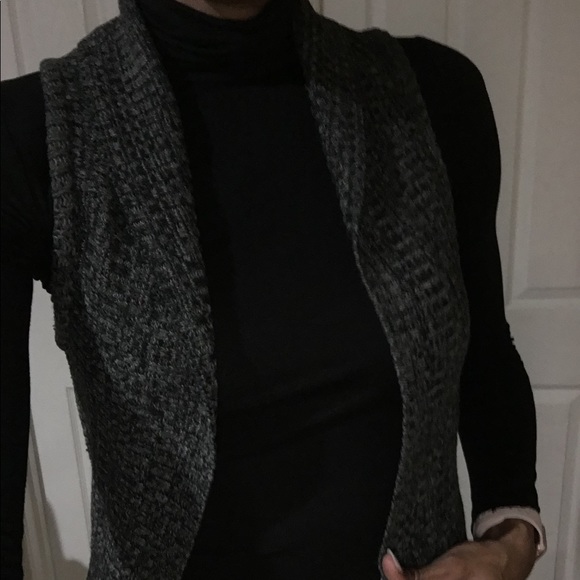 FOREVER 21 vest small grey black - Picture 2 of 5